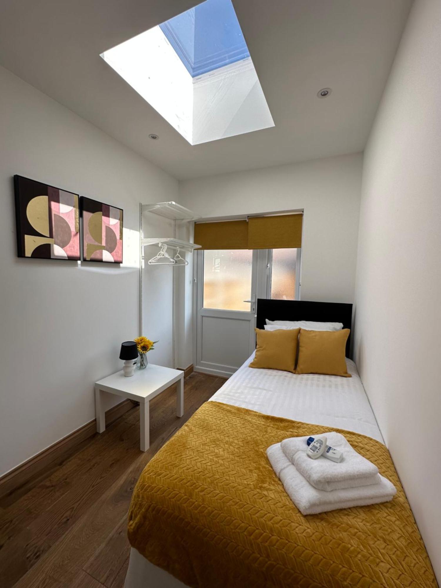 Cornwall - The Duke And Duchess London Exterior photo